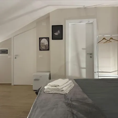 Apartment Fronte , Mansarda Da Favola